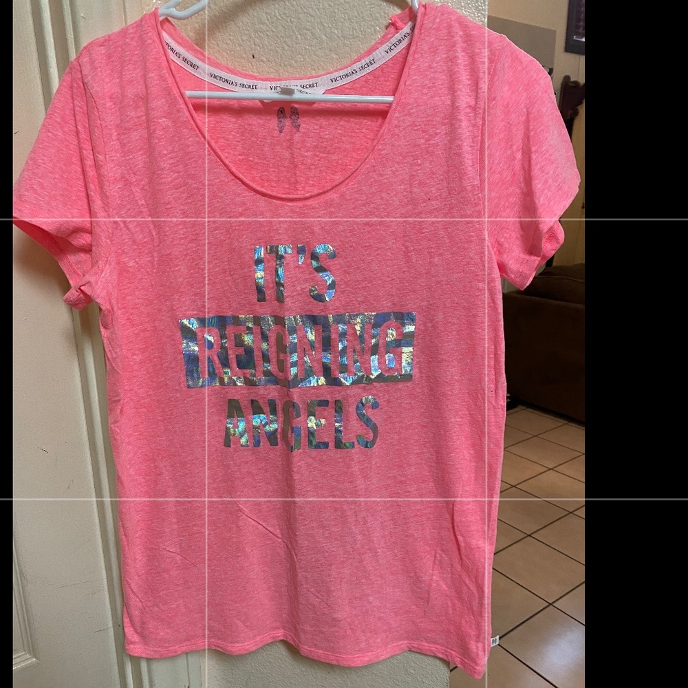 VS shirt